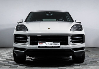 Подержанный автомобиль Porsche Cayenne 2024 года (2 фото)