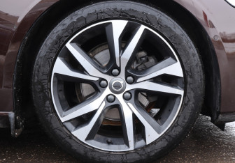 Подержанный автомобиль Volvo S60 2020 года (25 фото)