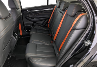 Подержанный автомобиль Omoda S5 GT 2024 года (18 фото)