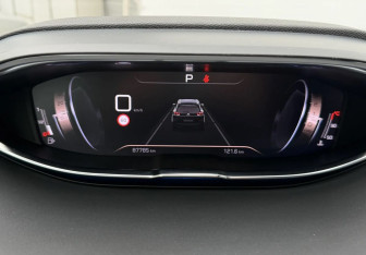 Подержанный автомобиль Peugeot 5008 Suv 2022 года (15 фото)