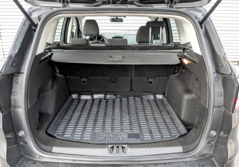 Подержанный автомобиль Ford Kuga 2018 года (10 фото)