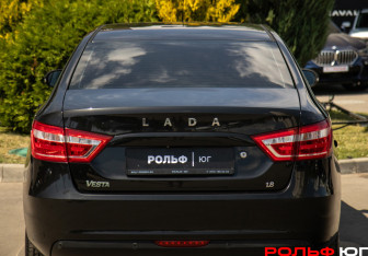 Подержанный автомобиль LADA (ВАЗ) Vesta Sedan 2016 года (18 фото)