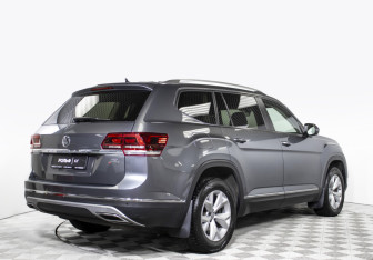 Подержанный автомобиль Volkswagen Teramont 2019 года (5 фото)