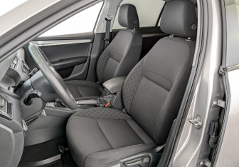 Подержанный автомобиль Skoda Octavia Liftback 2019 года (20 фото)