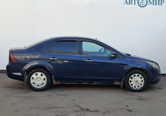 Подержанный автомобиль Ford Focus Sedan 2009 года (4 фото)