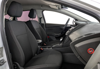 Подержанный автомобиль Ford Focus Hatchback 2017 года (24 фото)