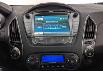 Подержанный автомобиль Hyundai ix35 2013 года (17 фото)