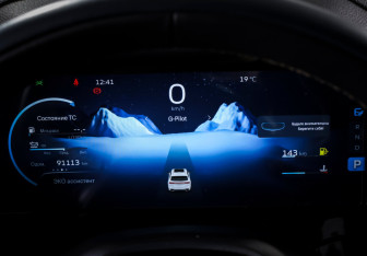 Подержанный автомобиль Geely Monjaro 2023 года (16 фото)