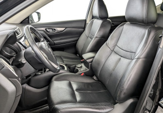 Подержанный автомобиль Nissan X-Trail 2016 года (20 фото)