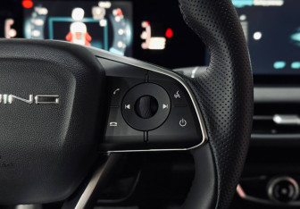 Подержанный автомобиль BAIC U5 Plus 2023 года (17 фото)