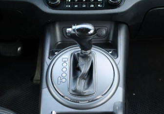Подержанный автомобиль Kia Sportage 2013 года (19 фото)
