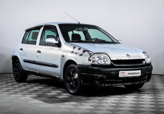 Подержанный автомобиль Renault Clio Hatchback 2000 года (3 фото)