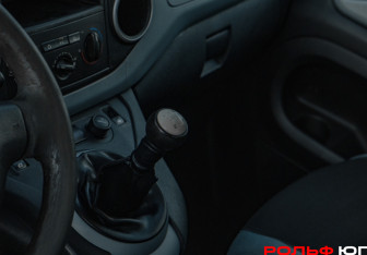 Подержанный автомобиль Citroen Berlingo 2014 года (12 фото)