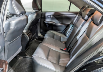 Подержанный автомобиль Toyota Camry Sedan 2017 года (12 фото)