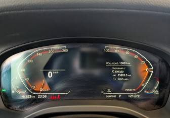 Подержанный автомобиль BMW X3 2024 года (17 фото)