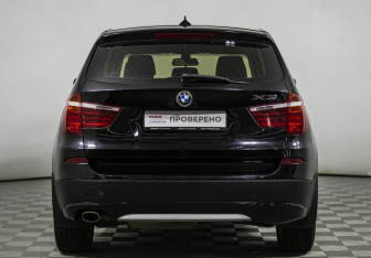 Подержанный автомобиль BMW X3 2011 года (6 фото)