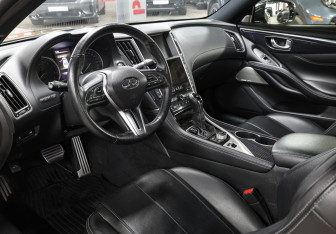 Подержанный автомобиль Infiniti Q60 Coupe 2017 года (16 фото)