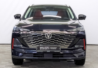 Подержанный автомобиль Changan CS55PLUS 2023 года (2 фото)