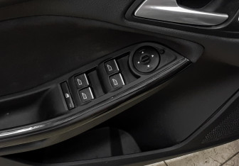 Подержанный автомобиль Ford Focus Wagon 2017 года (19 фото)