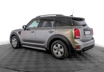 Подержанный автомобиль MINI Countryman 2018 года (7 фото)