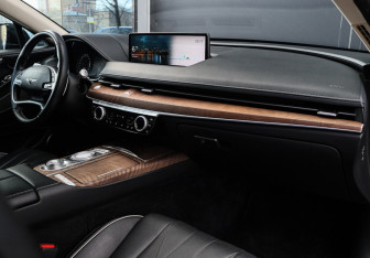 Подержанный автомобиль Genesis G80 2021 года (7 фото)