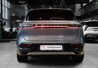 Подержанный автомобиль Voyah Free 2022 года (5 фото)