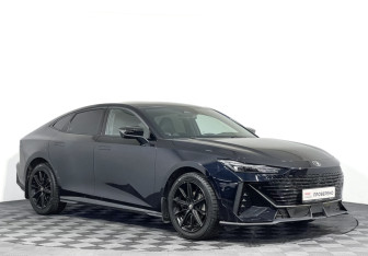 Подержанный автомобиль Changan UNI-V 2024 года (3 фото)