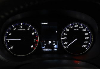 Подержанный автомобиль Mitsubishi Outlander 2021 года (19 фото)