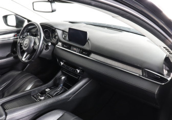 Подержанный автомобиль Mazda 6 Sedan 2019 года (10 фото)