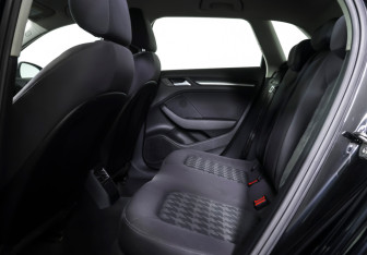 Подержанный автомобиль Audi A3 Hatchback 2013 года (11 фото)