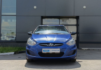 Подержанный автомобиль Hyundai Solaris Sedan 2013 года (2 фото)