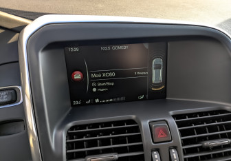 Подержанный автомобиль Volvo XC60 2016 года (25 фото)