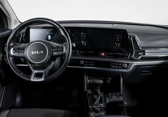 Подержанный автомобиль Kia Sportage 2022 года (12 фото)