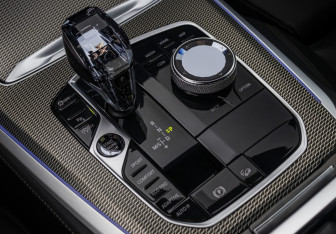 Подержанный автомобиль BMW X5 2021 года (20 фото)