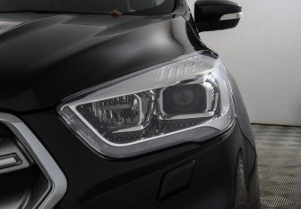 Подержанный автомобиль Ford Kuga 2017 года (5 фото)