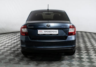 Подержанный автомобиль Skoda Rapid Liftback 2016 года (6 фото)