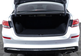 Подержанный автомобиль Kia Optima Sedan 2019 года (21 фото)