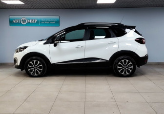 Подержанный автомобиль Renault Kaptur 2019 года (8 фото)