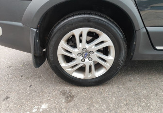 Подержанный автомобиль Volvo XC70 2016 года (12 фото)