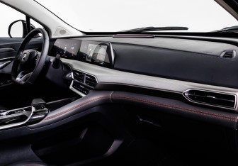 Подержанный автомобиль Changan UNI-T 2023 года (9 фото)