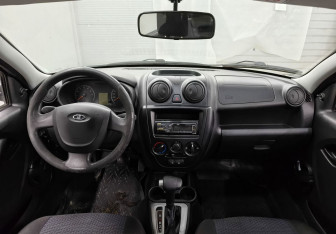 Подержанный автомобиль LADA (ВАЗ) Granta Sedan 2013 года (11 фото)