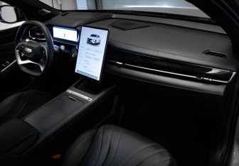 Подержанный автомобиль Geely Preface 2024 года (24 фото)