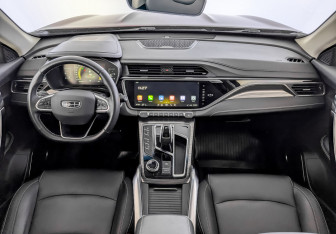 Подержанный автомобиль Geely Atlas Pro 2024 года (14 фото)