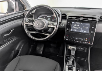 Подержанный автомобиль Hyundai Tucson 2021 года (26 фото)