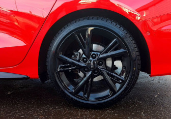 Подержанный автомобиль Audi A3 Sedan 2020 года (9 фото)