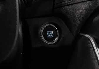 Подержанный автомобиль Toyota RAV4 2019 года (19 фото)