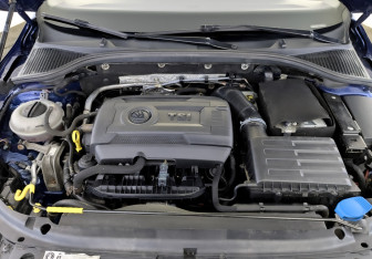 Подержанный автомобиль Skoda Octavia Liftback 2017 года (9 фото)