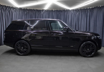 Подержанный автомобиль Land Rover Range Rover 2020 года (4 фото)