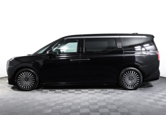 Подержанный автомобиль Zeekr 009 2023 года (8 фото)