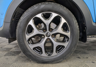 Подержанный автомобиль Renault Kaptur 2016 года (12 фото)